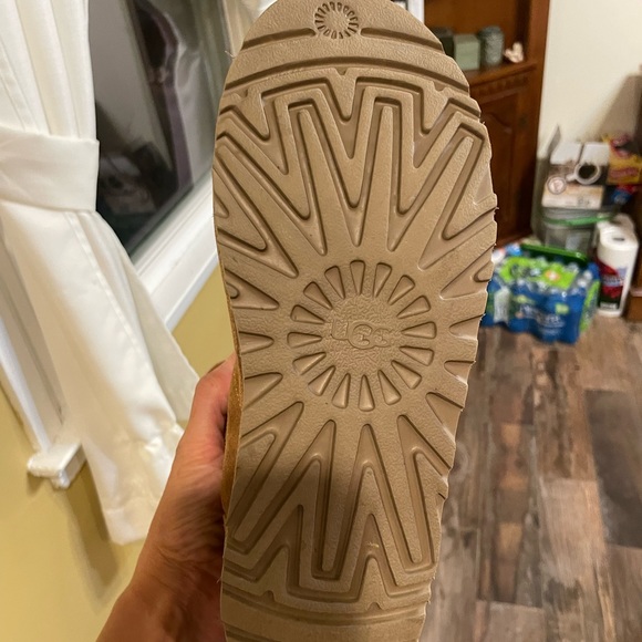 Uggs Neumel Chestnut. Wore once! - Picture 2 of 5